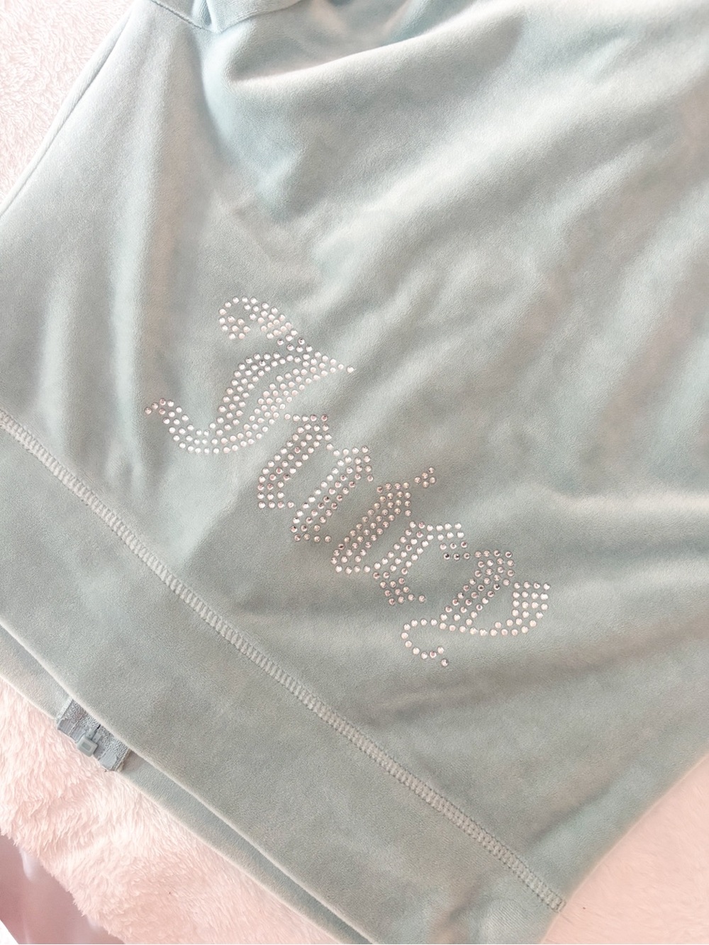 Juicy Couture Mint Green Velour Zip Hoodie Vest - Picture 2 of 2